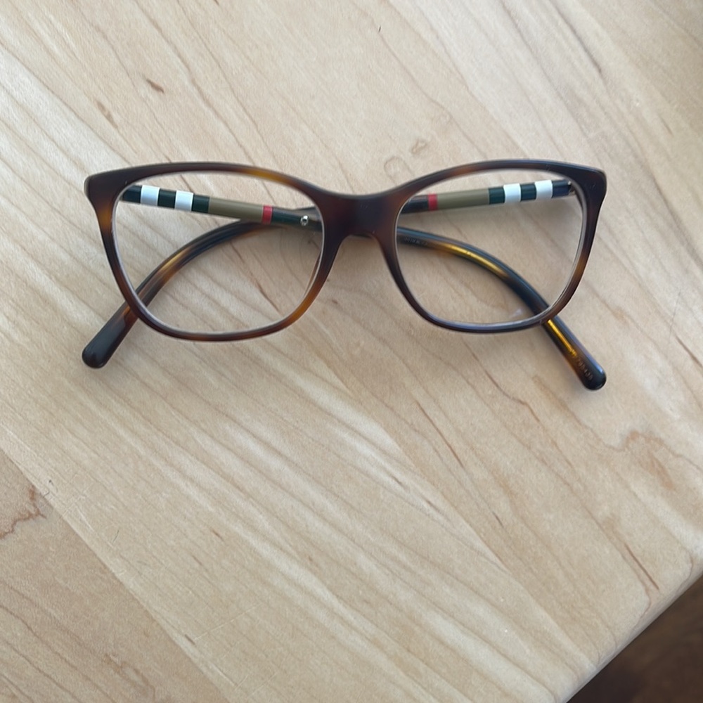 Official Burberry eyeglasses with rx lenses